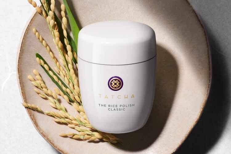 Tatcha The Rice Polish: Eksfoliasi Enzim untuk Kulit Beragam